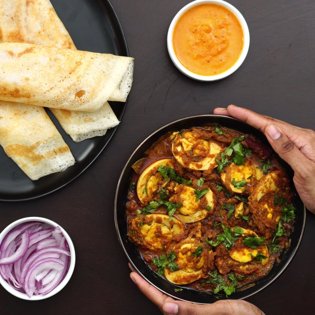 serving egg ghee roast masala