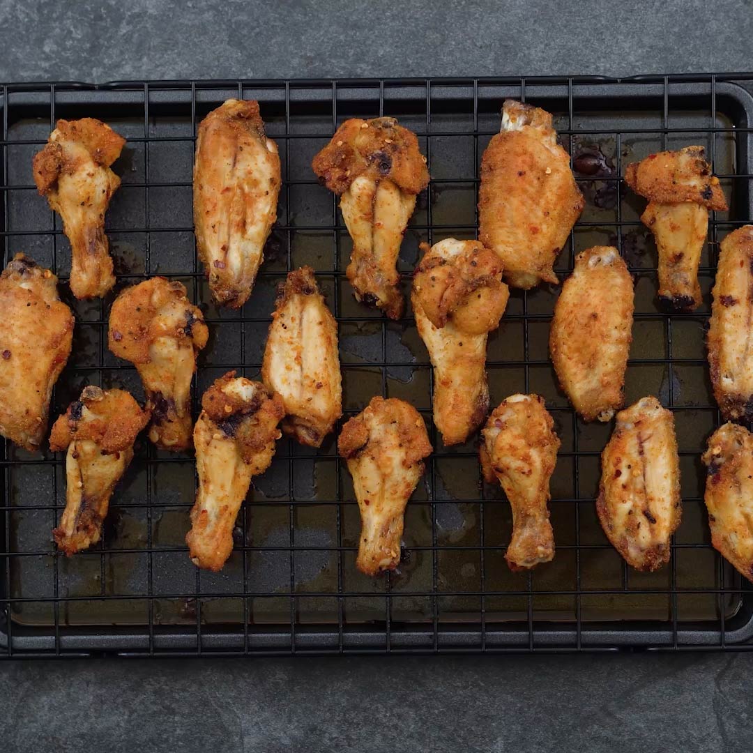 Crispy Oven Baked Chicken Wings ion wire rack